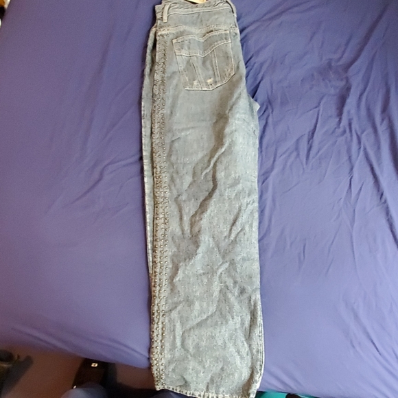 Jeans - Picture 2 of 3